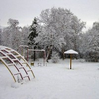 В Митино организовано 34 площадки для игр на снегу